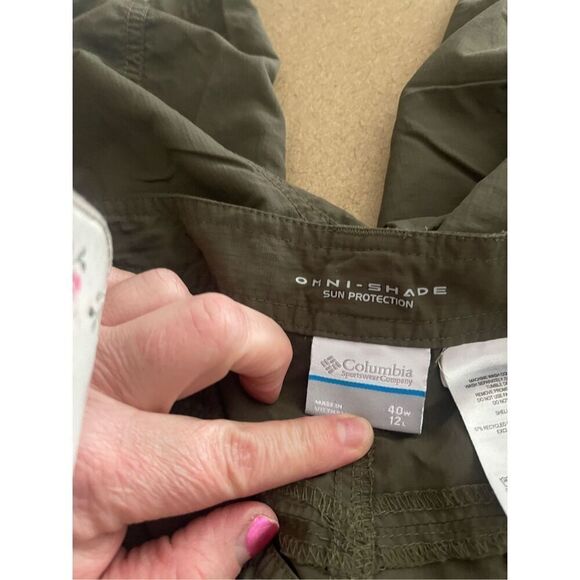 Columbia Mens Forest Green Omni-Shade Sun Protection Cargo Shorts Size 40W - Picture 11 of 14